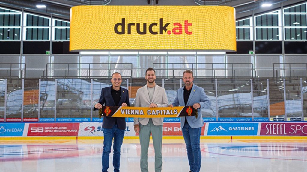 Gerhard Patek (druck.at), Patrick Wondra (Vienna Capitals), Stefan Just (druck.at) © Vienna Capitals/Aaron Margotti