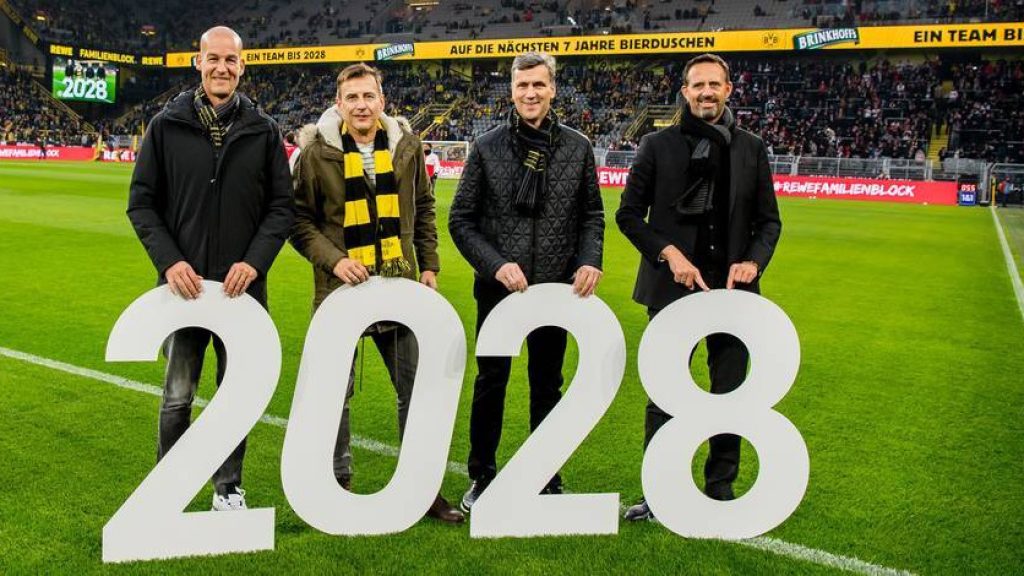 (c) Borussia Dortmund