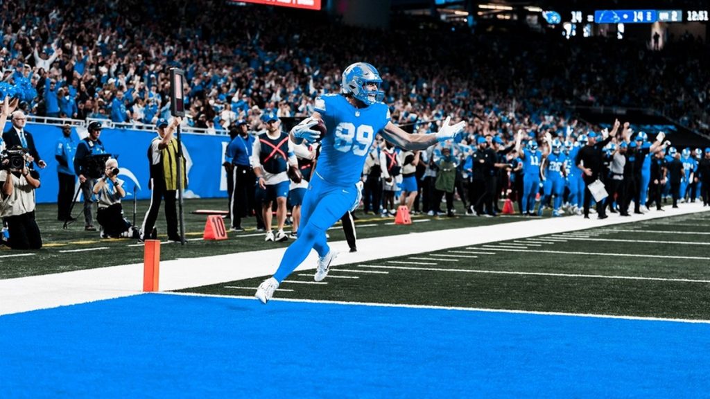 (c) Detroit Lions