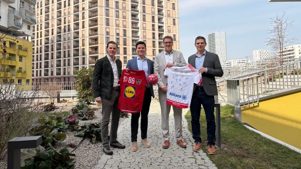 V.l.n.r.: Ferdinand Perktold, ÖHB Manager Sales & Marketing, Nils Weber, Geschäftsführer DAT Austria GmbH , Elmar Groß, Geschäftsführer DAT Austria GmbH, Bernd Rabenseifner, Generalsekretär ÖHB | (c) Handball Austria