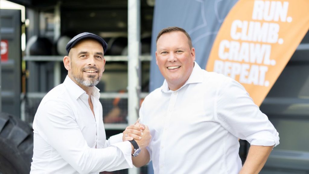 Andreas Mauerhofer, Geschäftsführer Company Code, Markus Spellmeyer, Vorstandsmitglied Merkur Versicherung (v.l.) (c) Nikola Milatovic