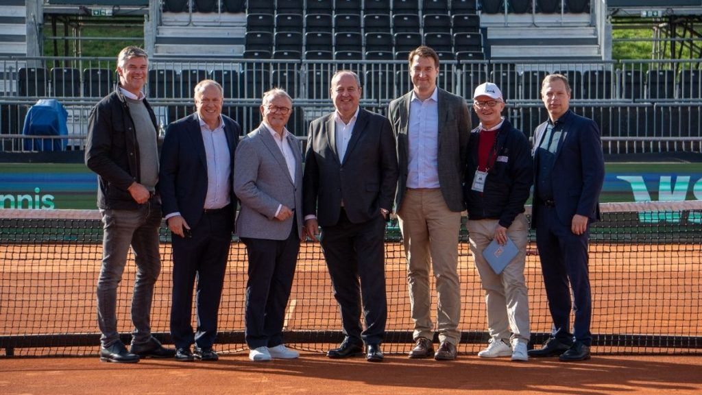 Von links nach rechts: Sport Austria-Geschäftsführer Gerd Bischofter, ÖTV-Präsident Richard Grasl, Sport Austria-Präsident Hans Niessl, ÖFB-Präsident Josef Pröll, WAC-Präsident Martin Kirnbauer, ÖTV-Geschäftsführer Thomas Schweda und ÖFB-Geschäftsführer Thomas Hollerer. (c) ÖTV Vanja Lazic