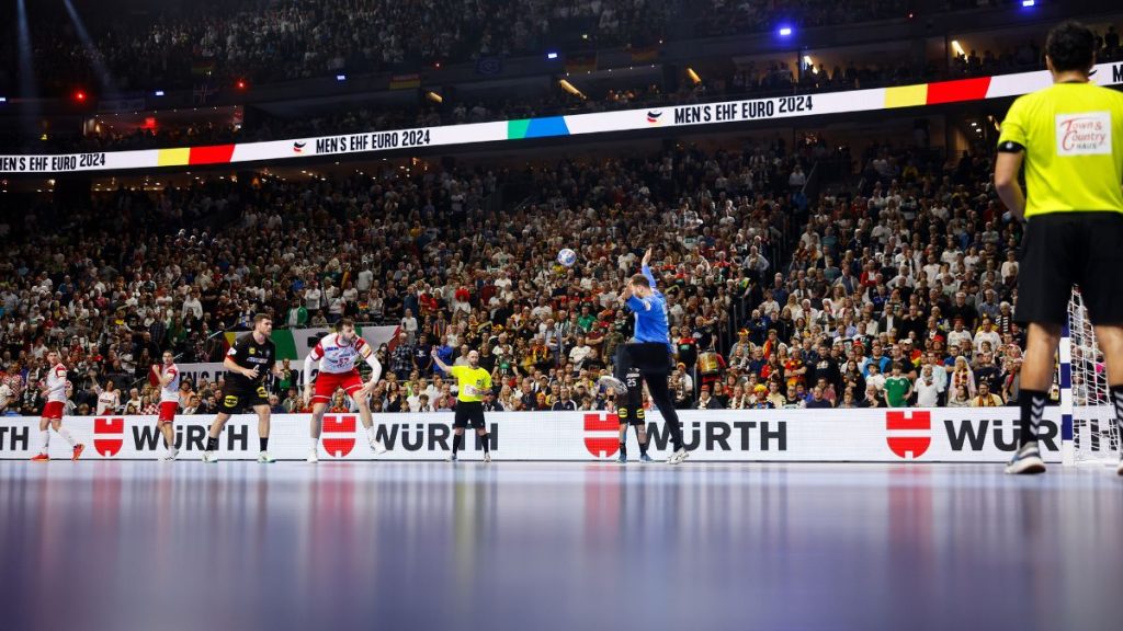 (c) Axel Heimken / kolektiff