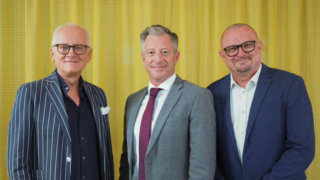 Andy Marek (Moderator), Sascha Zabransky (Wien Energie) und
Gerhard Wehr (Business Run, v.l.) (c) Business Run Eventorganisation / C. Lepka